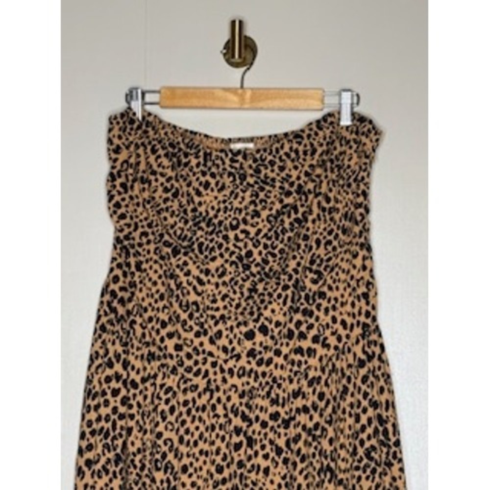 Universal Thread Leopard Print Strapless Smocked … - image 3